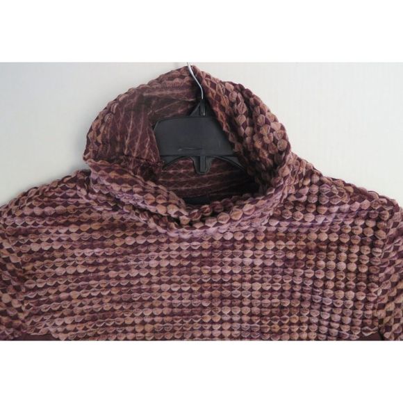 Nike Pro AR1909 652 Women's Plus Sz 2X Burgundy/Brown Hyperwarm Turtleneck Shirt - Picture 5 of 8